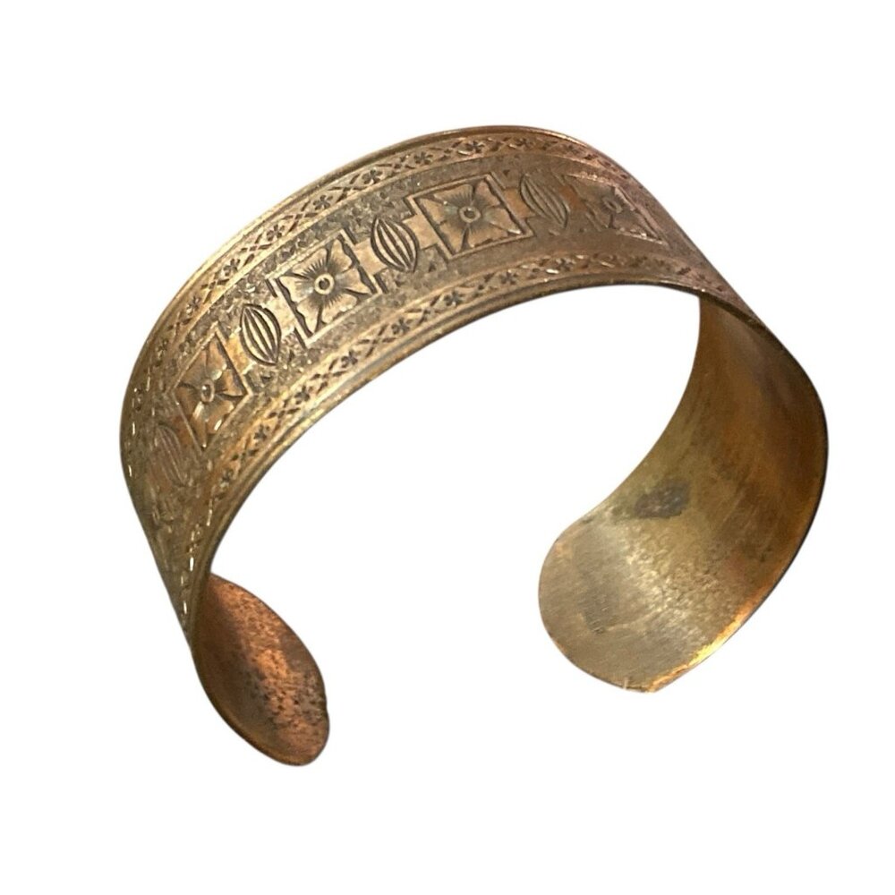 Vintage Pressed Embossed Solid Copper Southwestern Flower Design Cuff Bracelet